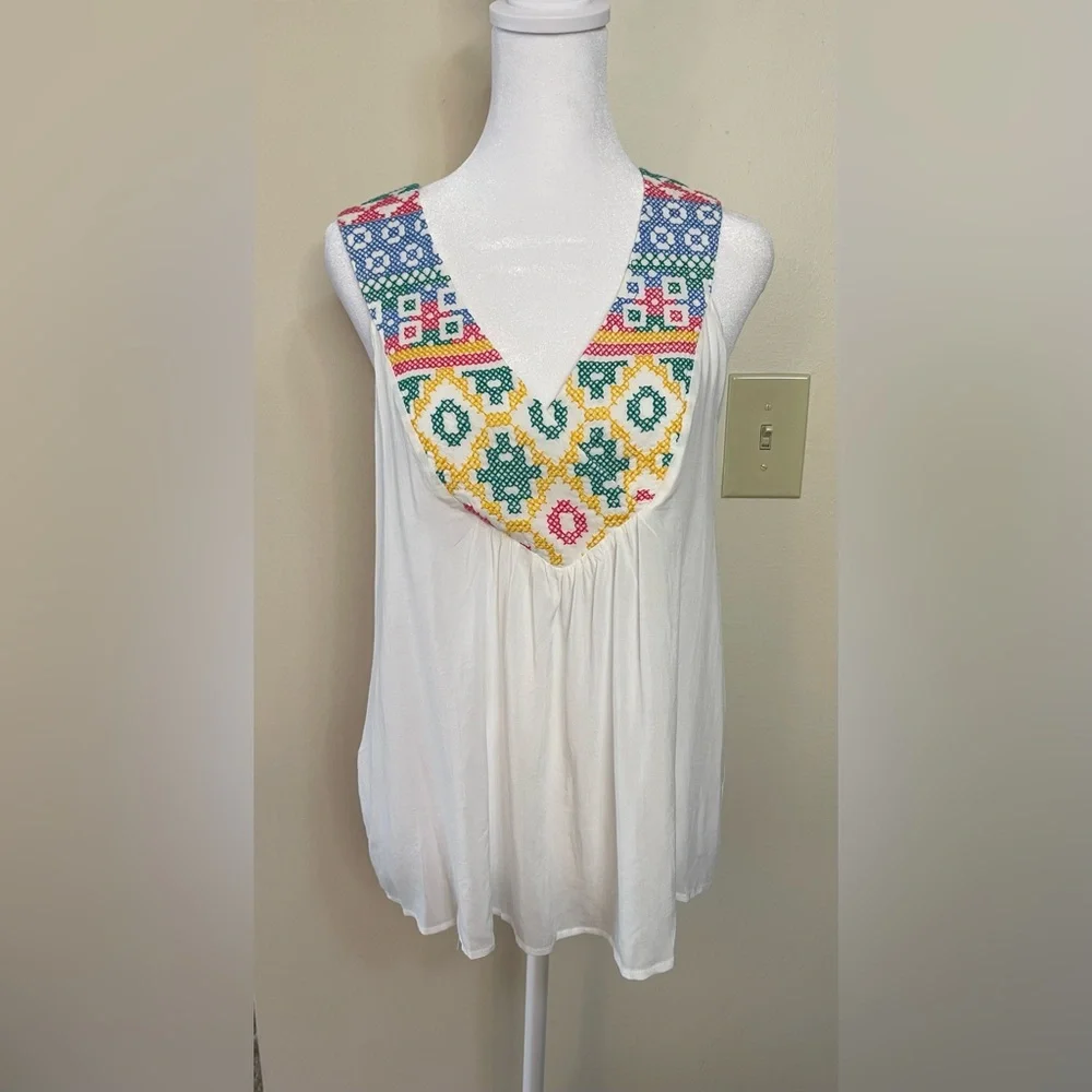 Lovestitch Women’s Bohemian Embroidery Tank Top V- Neck Size Medium. NWT - Picture 8 of 17